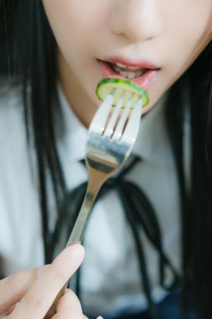 午夜免费成人网_正片免费观看